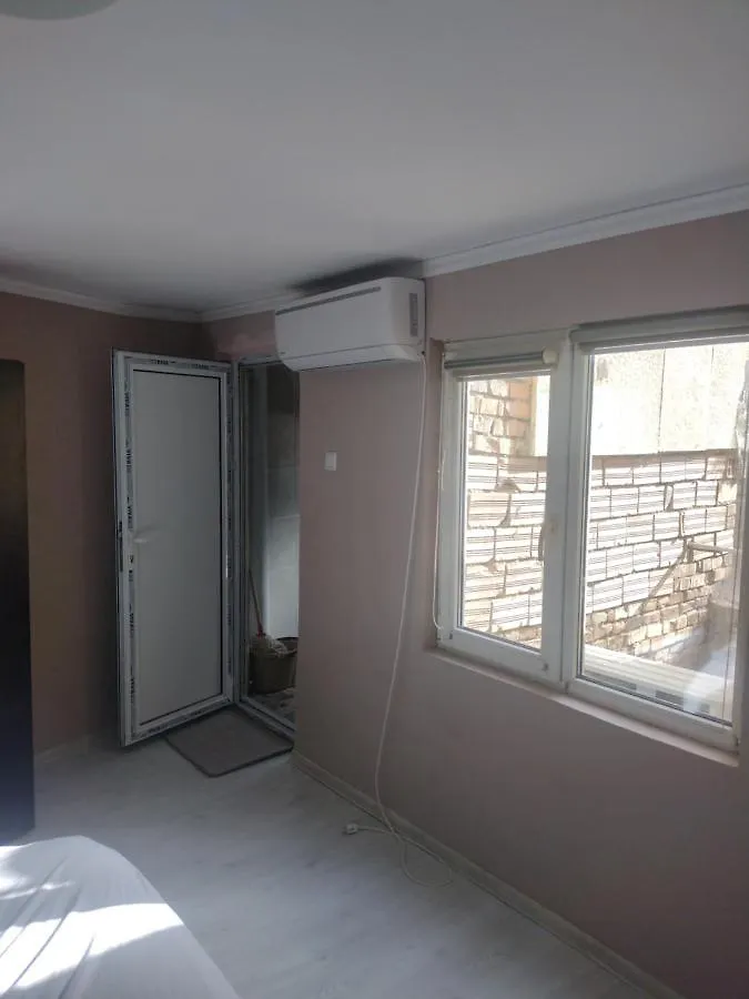 Стая За Гости Иречек Apartment Varna