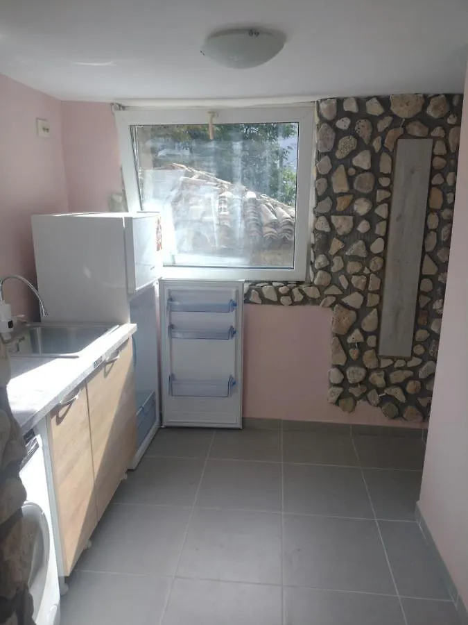 Стая За Гости Иречек Apartment Varna 0*,